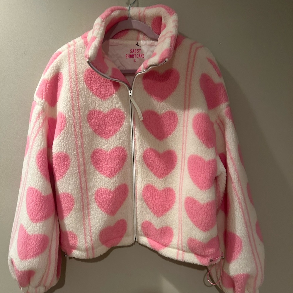 Sassy Shortcake woman’s  Heart Fleece / Sherpa jacket  - Pink & White - Picture 2 of 4